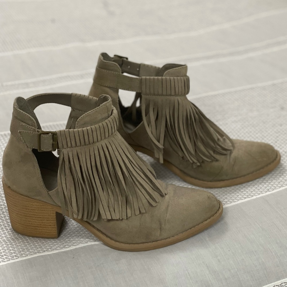 Maurices brand fringe booties